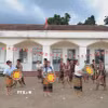 Đội múa tại nhà văn hóa cộng đồng thôn Hưng Đăng (xã Bù Đăng) tập biểu diễn múa của dân tộc S’tiêng. (Ảnh: K GỬIH/TTXVN)