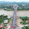 Cầu Phong Châu mới trong ngày khánh thành. (Ảnh: Quốc Khánh/TTXVN)