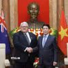 Chủ tịch nước Lương Cường tiếp Chủ tịch Quốc hội New Zealand Gerry Brownlee. (Ảnh: Lâm Khánh/TTXVN)