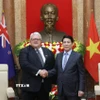 Chủ tịch nước Lương Cường tiếp Chủ tịch Quốc hội New Zealand Gerry Brownlee. (Ảnh: Lâm Khánh/TTXVN)