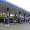 Người đến mua xăng tại một cây xăng lớn khu vực trung tâm thành phố Hải Phòng không bị tăng đột biến. (Ảnh: Minh Thu/TTXVN)