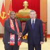 Tổng Bí thư Tô Lâm tiếp Tổng Thư ký Đảng Mặt trận giải phóng Mozambique (FRELIMO) Chakil Felizardo Aboobacar. (Ảnh: Thống Nhất/TTXVN)