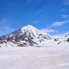Núi lửa ở Kamchatka, Nga ngày 4/6/2025. (Nguồn: THX/TTXVN)