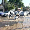 Tuyến đường Nguyễn Thông (phường Phú Thủy, tỉnh Lâm Đồng), nối từ trung tâm Phan Thiết đi Mũi Né nhiều đoạn ngập sâu. (Ảnh: Hồng Hiếu/TTXVN)