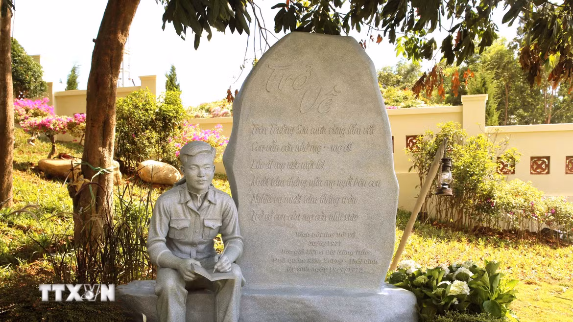 Long Đại - từ tọa độ lửa đến địa chỉ đỏ của lòng tri ân