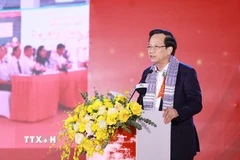 Bộ trưởng Bộ Dân tộc và Tôn giáo Đào Ngọc Dung phát biểu tại lễ khởi công Dự án đầu tư cơ sở vật chất cho trường phổ thông vùng cao Việt Bắc, Thái Nguyên. (Ảnh: Dương Giang/TTXVN)