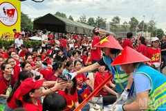 Khối công nhân môi trường: Những người thầm lặng làm sạch cho Thủ đô dịp A80 