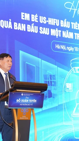 Thứ trưởng Bộ Y tế Đỗ Xuân Tuyên phát biểu tại Hội nghị. (Ảnh: PV/Vietnam+)