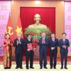 Tổng Bí thư Tô Lâm trao Quyết định thành lập Đảng bộ, tổ chức bộ máy, chức năng nhiệm vụ và chỉ định Bí thư, các Phó Bí thư Đảng ủy Chính phủ nhiệm kỳ 2020-2025. (Ảnh: Thống Nhất/TTXVN)