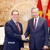 Tổng Bí thư Tô Lâm tiếp thân mật đồng chí Bruno Rodríguez Parrilla, Đặc phái viên Đảng Cộng sản Cuba, Nhà nước Cộng hòa Cuba, Ủy viên Bộ Chính trị, Bộ trưởng Ngoại giao Cuba. (Ảnh: Thống Nhất/TTXVN)