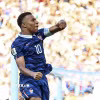 Mbappe ăn mừng sau khi ghi bàn vào lưới Paraguay. (Ảnh: AFP/TTXVN)