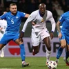 Pháp (áo trắng) đứt mạch toàn thắng tại vòng loại World Cup 2026. (Nguồn: ESPN)