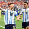 Messi đưa Argentina vào vòng đấu loại trực tiếp. (Ảnh: AFP/TTXVN)