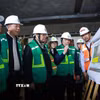 Thủ tướng Phạm Minh Chính kiểm tra tiến độ thi công Dự án tuyến đường sắt đô thị số 3, đoạn Nhổn-Ga Hà Nội. (Ảnh: Dương Giang/TTXVN)