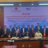 Ký kết biên bản ghi nhớ dự án Trung tâm đào tạo và phát triển nguồn nhân lực năng lượng tái tạo. (Ảnh: Sỹ Thắng/TTXVN)