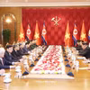 Tổng Bí thư Tô Lâm hội đàm với Tổng Bí thư, Chủ tịch Quốc vụ CHDCND Triều Tiên Kim Jong Un. (Ảnh: Thống Nhất/TTXVN)