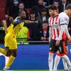 Union Saint Gilloise (áo vàng) tạo nên địa chấn ngay lần đầu thi đấu tại Champions League.
