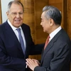 Ngoại trưởng Nga Sergei Lavrov và người đồng cấp Trung Quốc Vương Nghị. (Nguồn: AFP)
