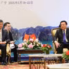 Ông Nguyễn Xuân Thắng, Ủy viên Bộ Chính trị, Chủ tịch Hội đồng Lý luận Trung ương, Giám đốc Học viện Chính trị quốc gia Hồ Chí Minh tiếp ông Trần Cương, Bí thư Khu ủy Quảng Tây (Trung Quốc). (Nguồn: Báo Lạng Sơn)