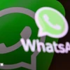 Biểu tượng ứng dụng WhatsApp trên màn hình điện thoại di động. (Ảnh: AFP/TTXVN)