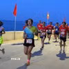 Các vận động viên được trải nghiệm những tuyến đường ven biển lộng gió. (Ảnh: Cao Nguyên/TTXVN)