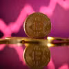 Đồng tiền kỹ thuật số Bitcoin. (Ảnh: Reuters/TTXVN)