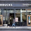 Một cửa hàng Starbucks tại Washington, D.C., Mỹ. (Ảnh: THX/TTXVN)