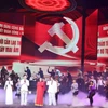 Tiết mục biểu diễn tại Chương trình hòa nhạc chính luận nghệ thuật đặc biệt “Mãi mãi niềm tin theo Đảng.” (Ảnh: Minh Đức/TTXVN)