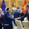 Thủ tướng Phạm Minh Chính tiếp đại diện Phái đoàn Liên minh châu Âu tại Việt Nam và Đại sứ các nước thành viên EU tại Việt Nam. (Ảnh: Dương Giang/TTXVN)