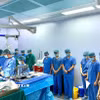 Tri ân nghĩa cử cao đẹp của người hiến tạng. (Ảnh: TTXVN phát)
