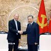 Tổng Bí thư, Chủ tịch nước Tô Lâm tiếp ông Eric Schmidt, nguyên Chủ tịch Tập đoàn Google, dẫn đầu Đoàn chuyên gia trí tuệ nhân tạo thăm và làm việc tại Việt Nam. (Ảnh: Thống Nhất/TTXVN)