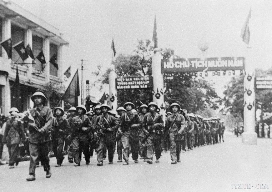 ttxvn_ngay giai phong thu do 4.jpg