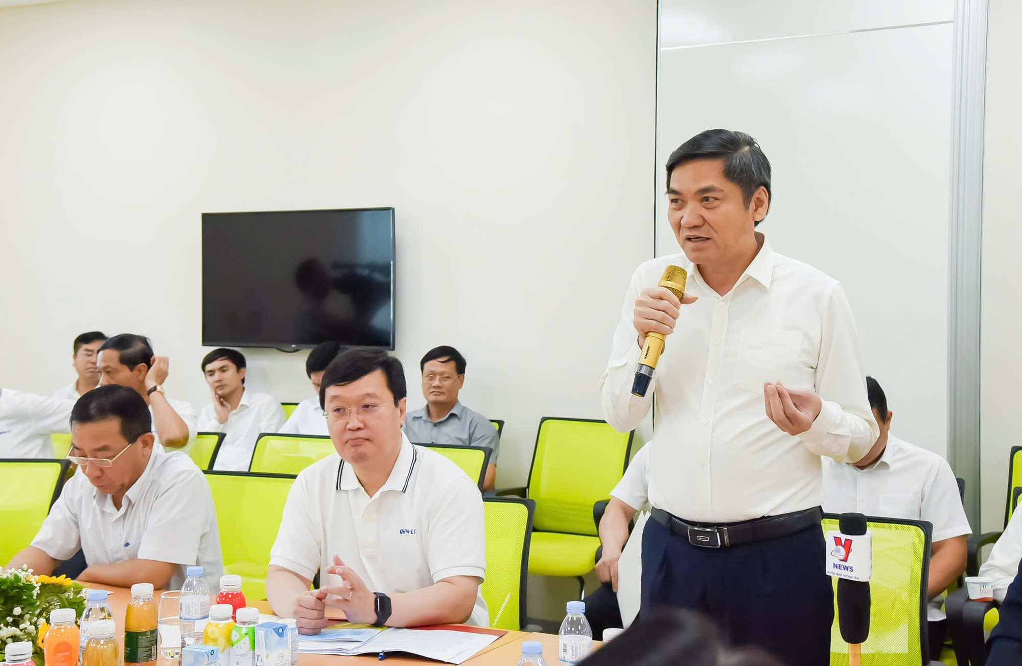 Phó Bí thư Tỉnh ủy Nghệ An Hoàng Nghĩa Hiếu phát biểu. (Ảnh: HV/Vietnam+) vnp_TH 7.jpg