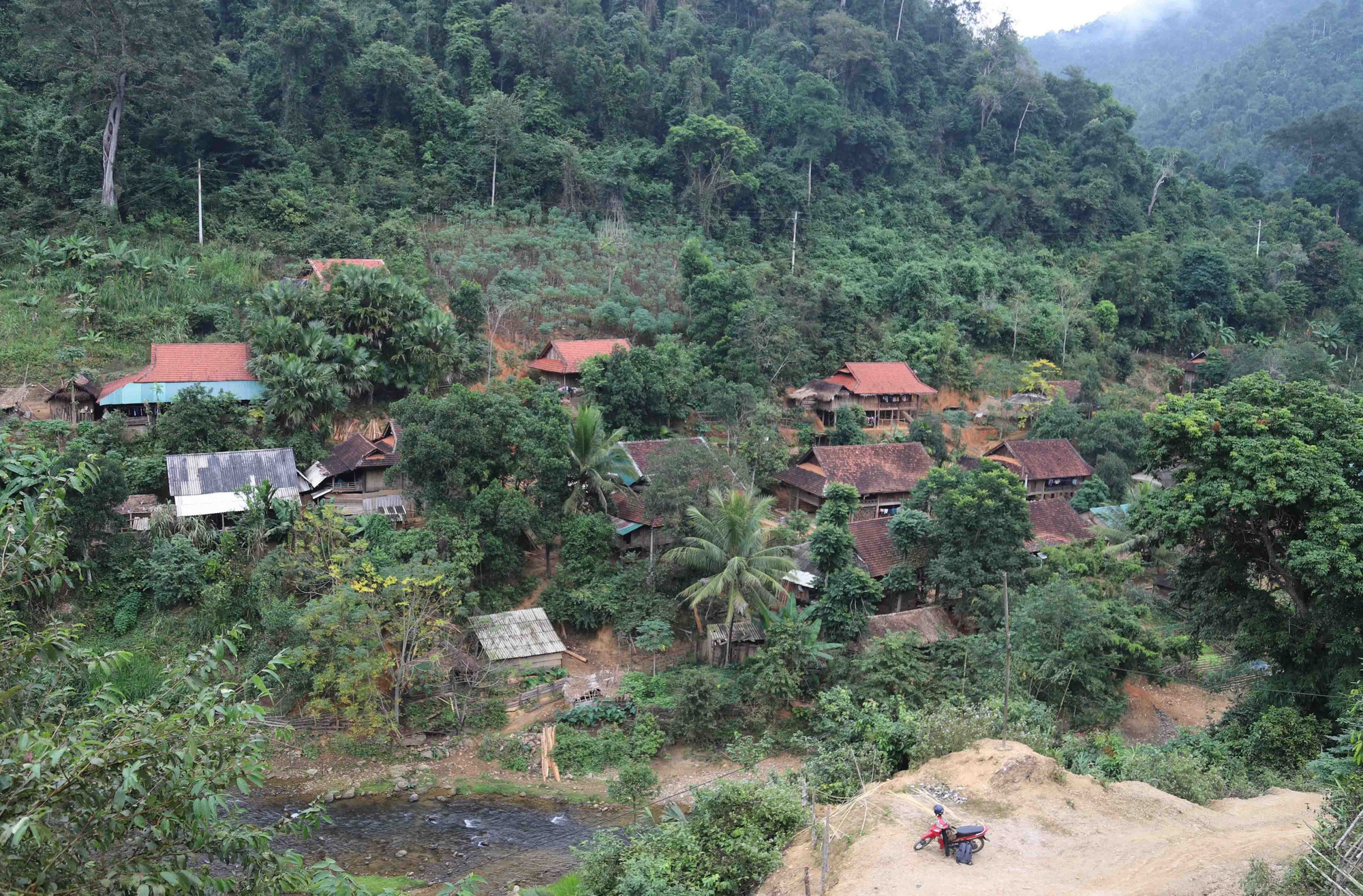 hung cảnh bình yên bản làng Xốp Kho, xã Nga My, Tương Dương, Nghệ An.jpg