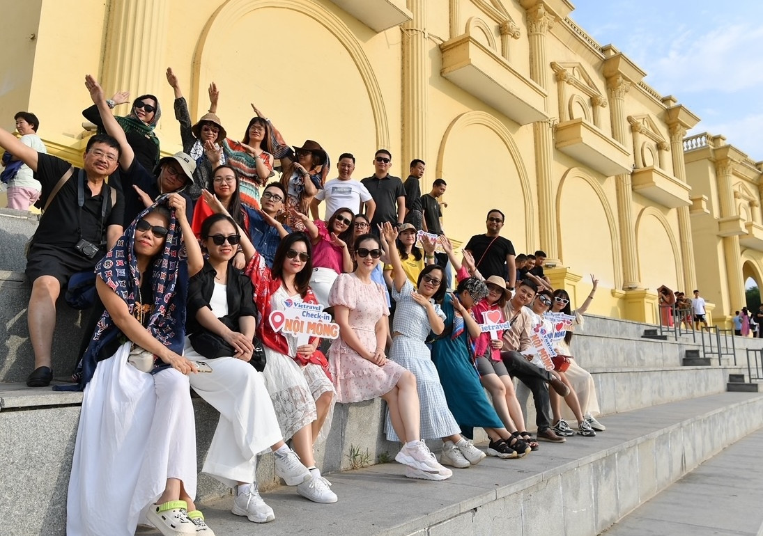 quảng trường 2.JPG