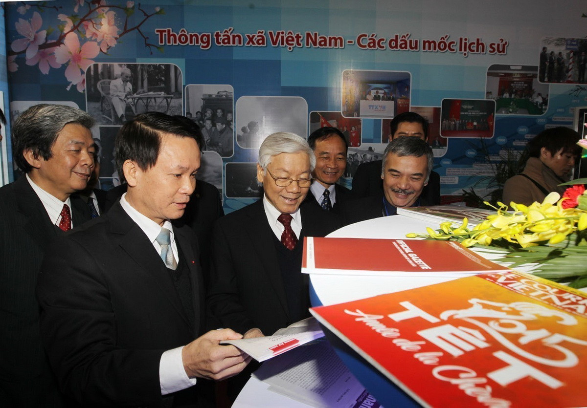 ttxvn_tong bi thu nguyen phu trong bao chi (8).jpg