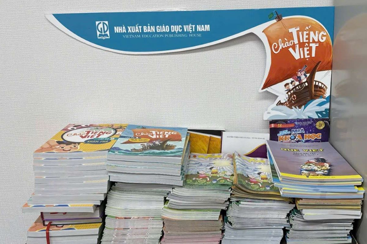 vnp_tu sach tieng viet o nhat ban 2.jpg