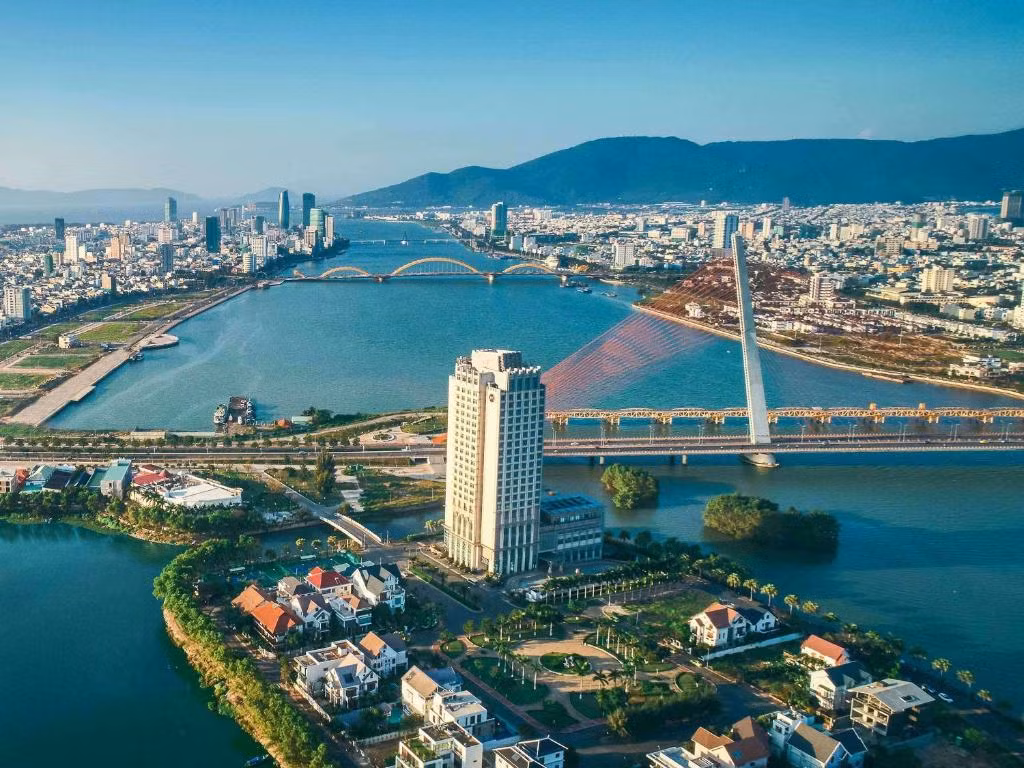 Đà Nẵng, điểm đến hấp dẫn du khách trong nước và quốc tế. (Ảnh: CTV/Vietnam+)
