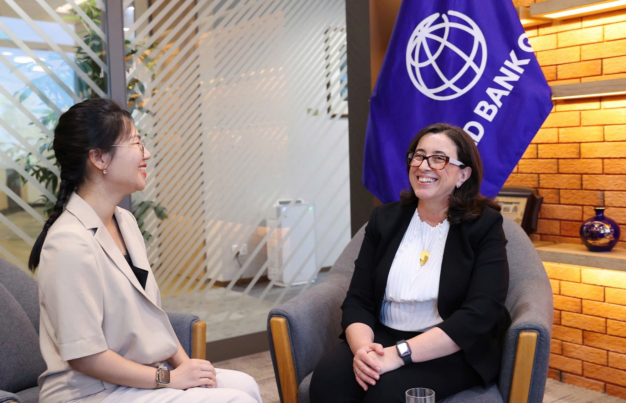 vnp_Pho Chu tich WB.jpg