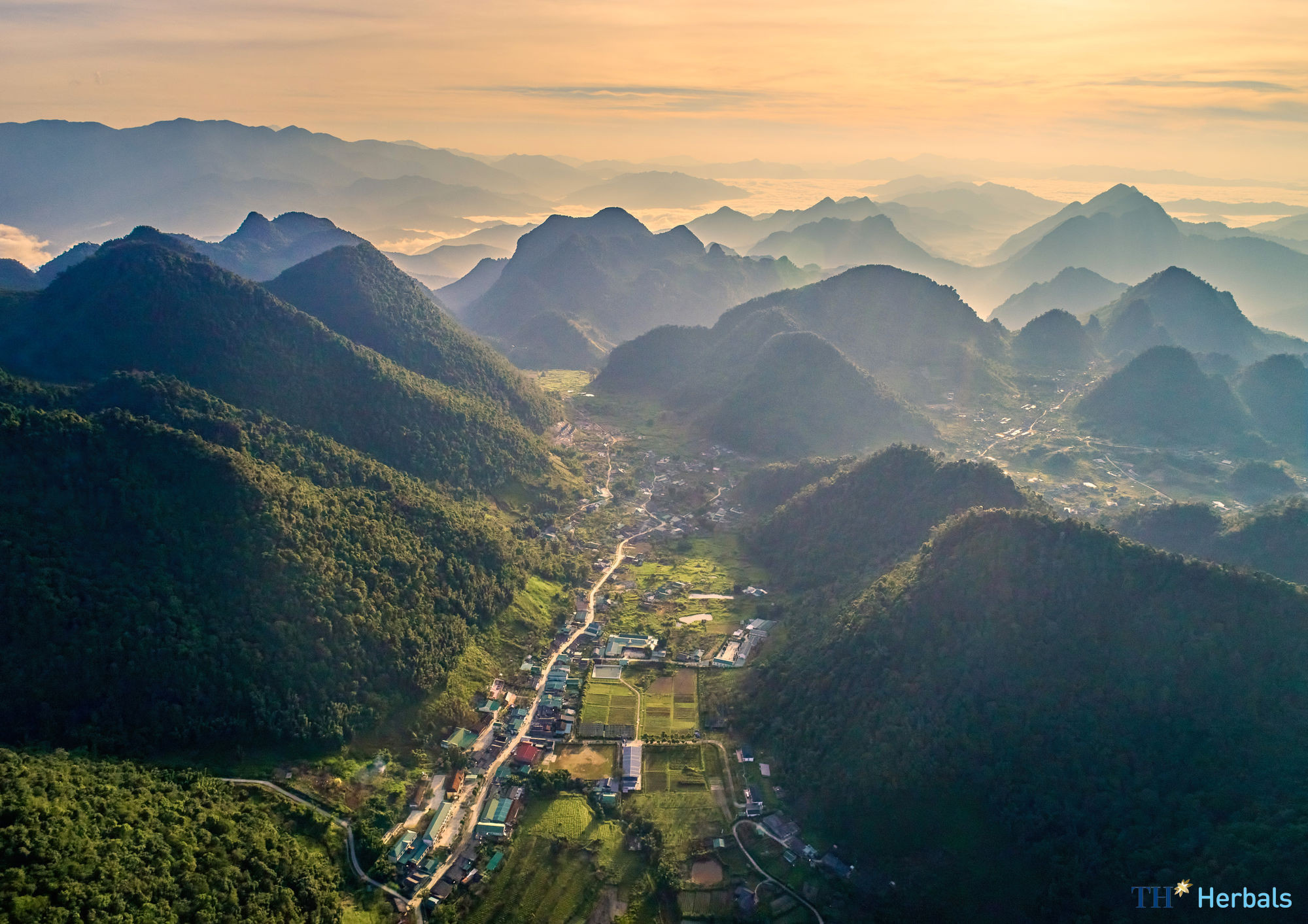 Toàn cảnh Mường Lống .jpg