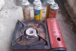 Bình gas mini cũ hỏng tiềm ẩn nhiều nguy cơ gây cháy nổ.