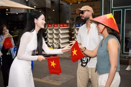 Khách từ thị trường châu Âu tăng giữa mùa thấp điểm của du lịch quốc tế. (Ảnh: CTV/Vietnam+)