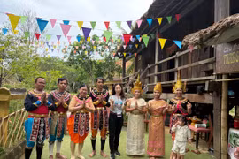 Chuỗi hoạt động với chủ đề “Về miền Tây qua nét văn hóa của đồng bào Khmer” sẽ diễn ra từ ngày 1-28/8, tại Làng Văn hóa - Du lịch các dân tộc Việt Nam. (Ảnh: CTV/Vietnam+)