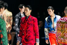 Nhà thiết kế Ấn Độ mang “Lời nguyện cầu bằng họa tiết” đến Việt Nam