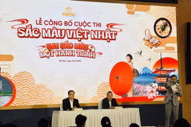 Ban tổ chức công bố cuộc thi tại Hà Nội, chiều nay. (Ảnh: Mai Mai/Vietnam+)