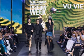 “Đặc sản” Bắc Hà trên sàn diễn Tuần lễ Thời trang Quốc tế Việt Nam Xuân Hè 