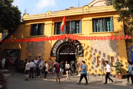 Di tích lịch sử Nhà tù Hỏa Lò - 'địa chỉ đỏ' giữa lòng Thủ đô. (Ảnh minh họa: Thanh Tùng/TTXVN)