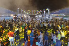 Liên hoan Ẩm thực Quảng Ninh luôn thu hút đông đảo du khách tham gia trải nghiệm. (Nguồn: Cổng Thông tin Điện tử tỉnh Quảng Ninh)