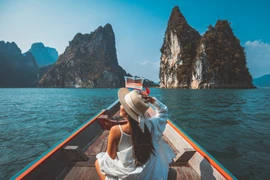 Quảng Ninh là điểm đến ưa thích không thể bỏ qua của du khách trong nước và quốc tế. (Ảnh: CTV/Vietnam+)