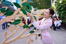 Hình ảnh của Bảo Ngọc được tổ chức Miss World giới thiệu trên trang chủ cuộc thi. (Ảnh: BTC)